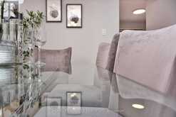 16 THATCHERS MILL WAY | Markham Ontario | Slide Image Nine