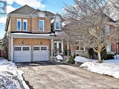 99 DEERHORN CRESCENT Aurora Ontario, L4G 6S3