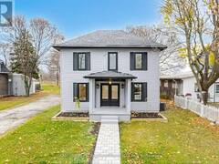 17 PARK STREET E Selkirk Ontario, N0A 1P0