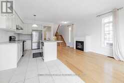 80 MACK CLEMENT LANE | Richmond Hill Ontario | Slide Image Nine