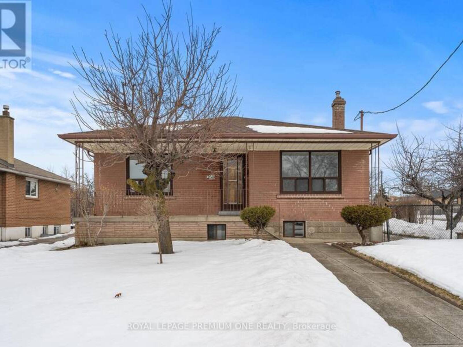 280 EPSOM DOWNS DRIVE, Toronto, Ontario M3M 1T6