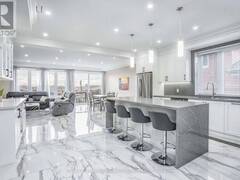 83 FLORAL PARKWAY Toronto Ontario, M6L 2C3