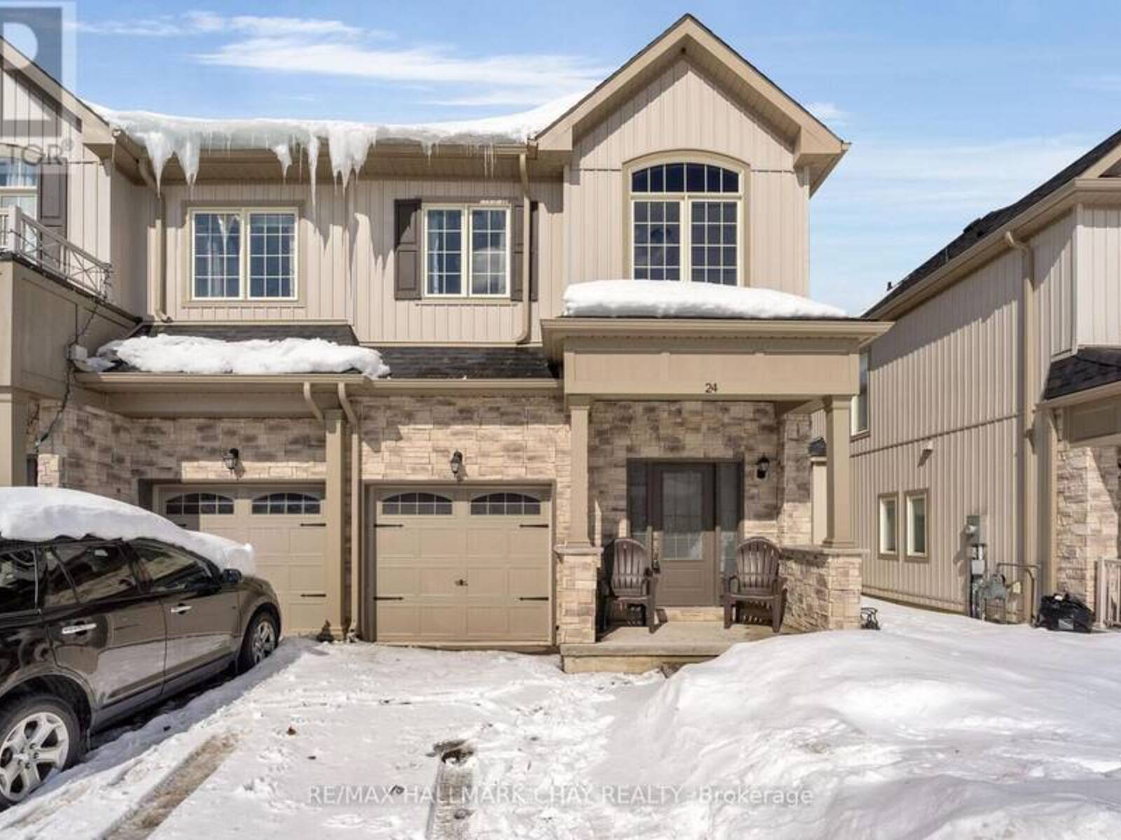 24 CHURCHLEA MEWS, Orillia, Ontario L3V 8K9