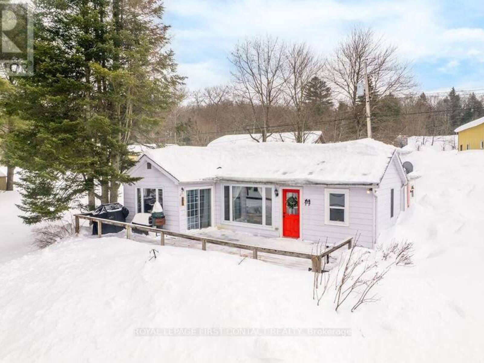 3004 MOYNES ROAD, Washago, Ontario L0K 2B0