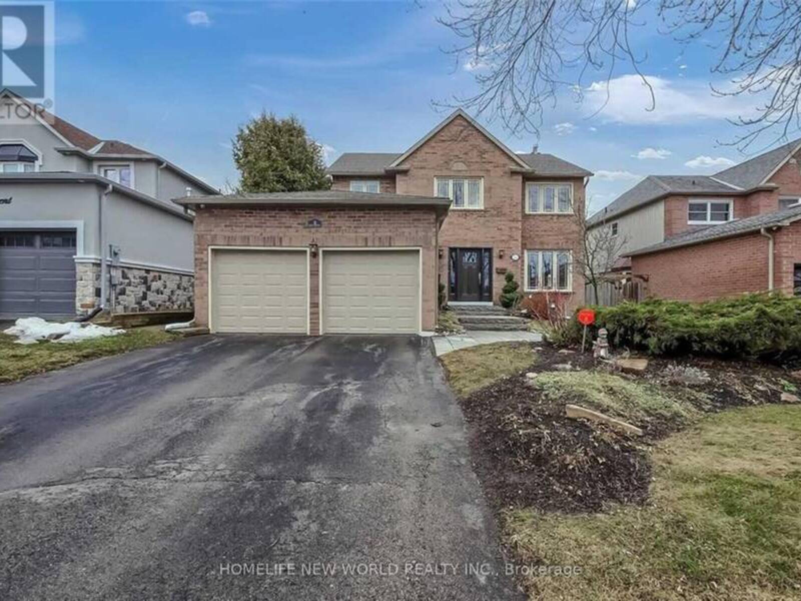 33 BEATTY CRESCENT, Aurora, Ontario L4G 5V3