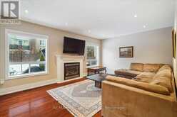 55 MYNDEN WAY | Newmarket Ontario | Slide Image Nine