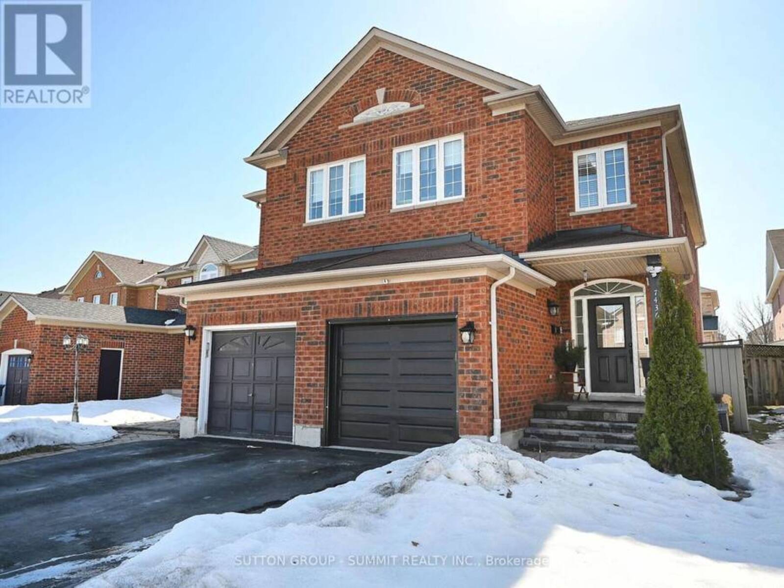 7436 RUSSIAN OLIVE CLOSE, Mississauga, Ontario L5N 8N7