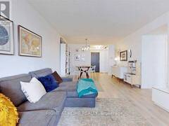 705 - 30 HOLLY STREET Toronto Ontario, M4S 3C2