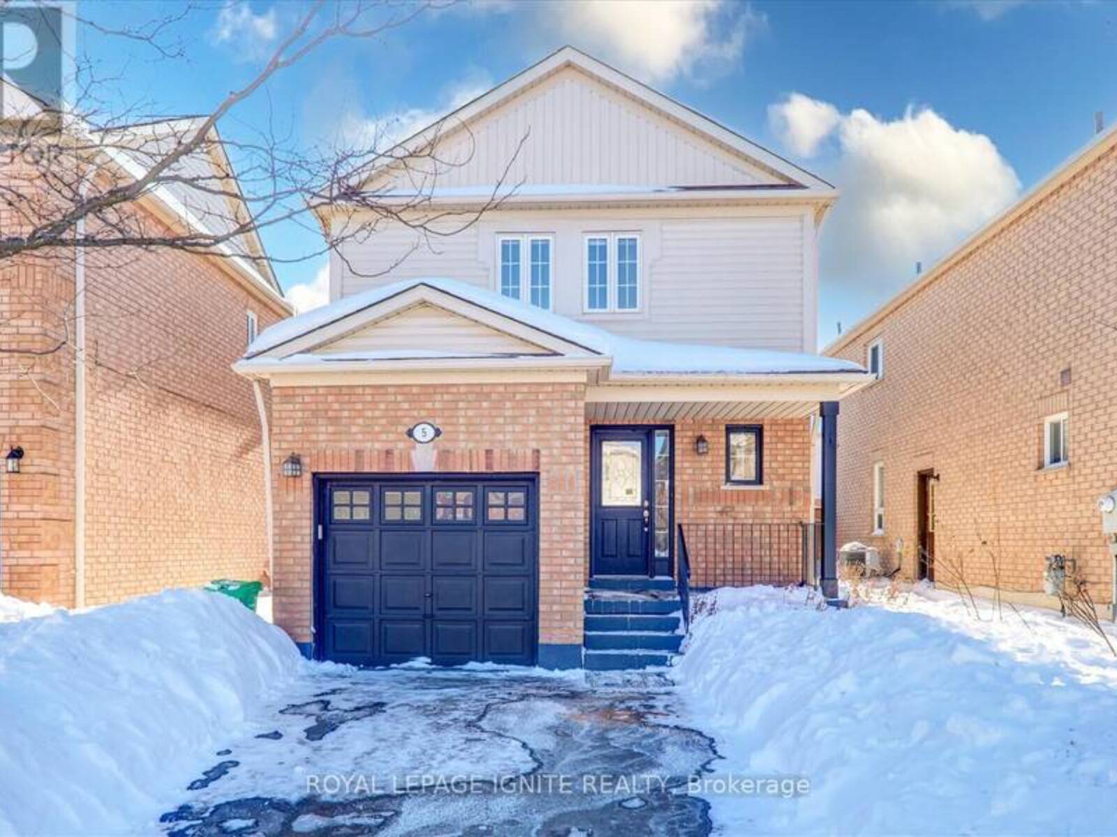 5 WEATHERELL DRIVE, Brampton, Ontario L7A 1Y7