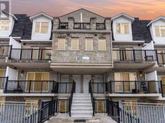 2034 - 3025 FINCH AVENUE W Toronto Ontario, M9M 0A2