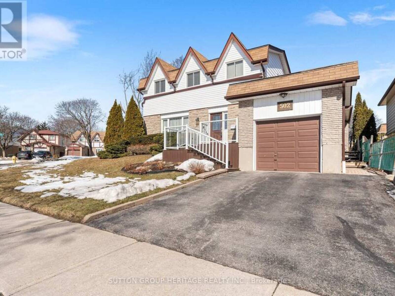 502 PETTICOAT LANE, Pickering, Ontario L1W 3J1