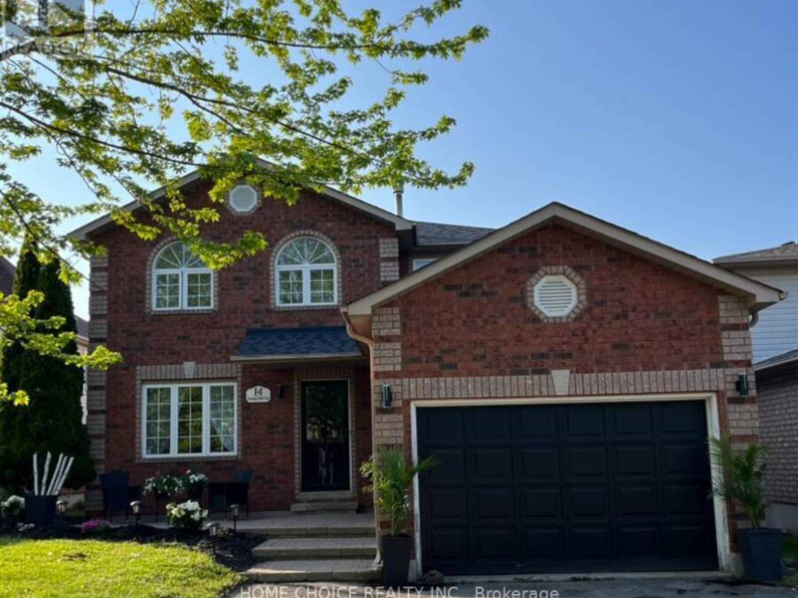 14 SNOWY OWL CRESCENT, Barrie, Ontario L4M 6P4