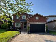 14 SNOWY OWL CRESCENT | Barrie Ontario | Slide Image Two