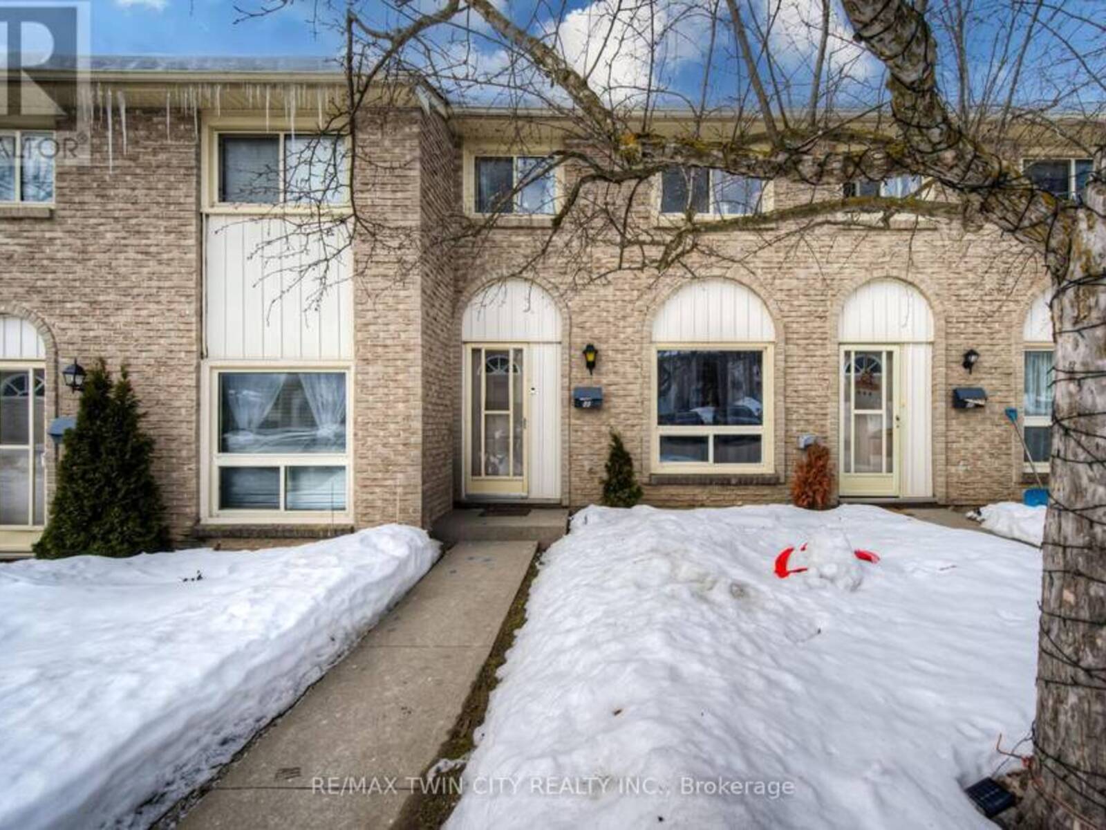 89 - 165 GREEN VALLEY DRIVE, Kitchener, Ontario N2P 1K3