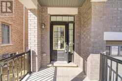 18 KINGFISHER WAY | Whitby Ontario | Slide Image Three