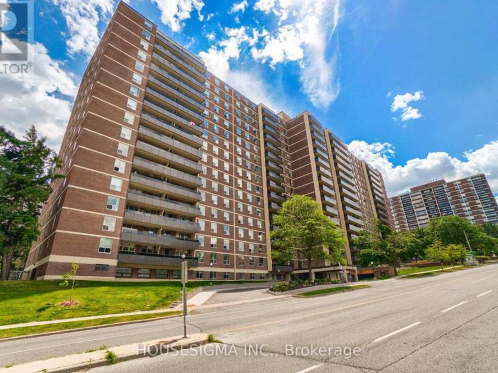 1617 - 15 LA ROSE AVENUE, Toronto, Ontario M9P 1A7