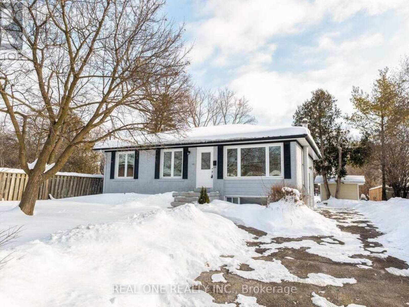 167 FELIX ROAD, Richmond Hill, Ontario L4C 3M8