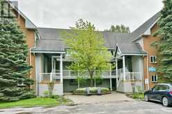 12 - 2 RAMBLINGS WAY | Collingwood Ontario | Slide Image Six