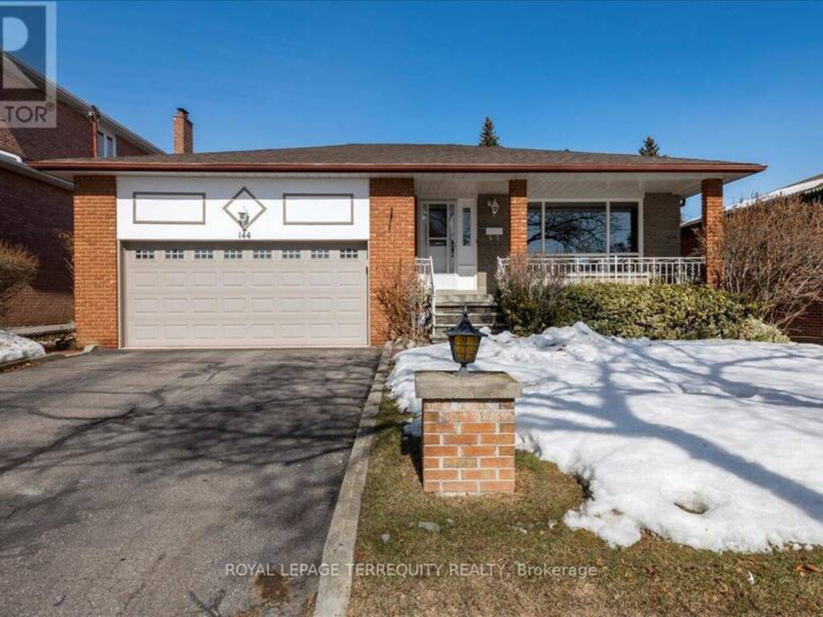 144 PLEASANT VIEW DRIVE, Toronto, Ontario M2J 3R4