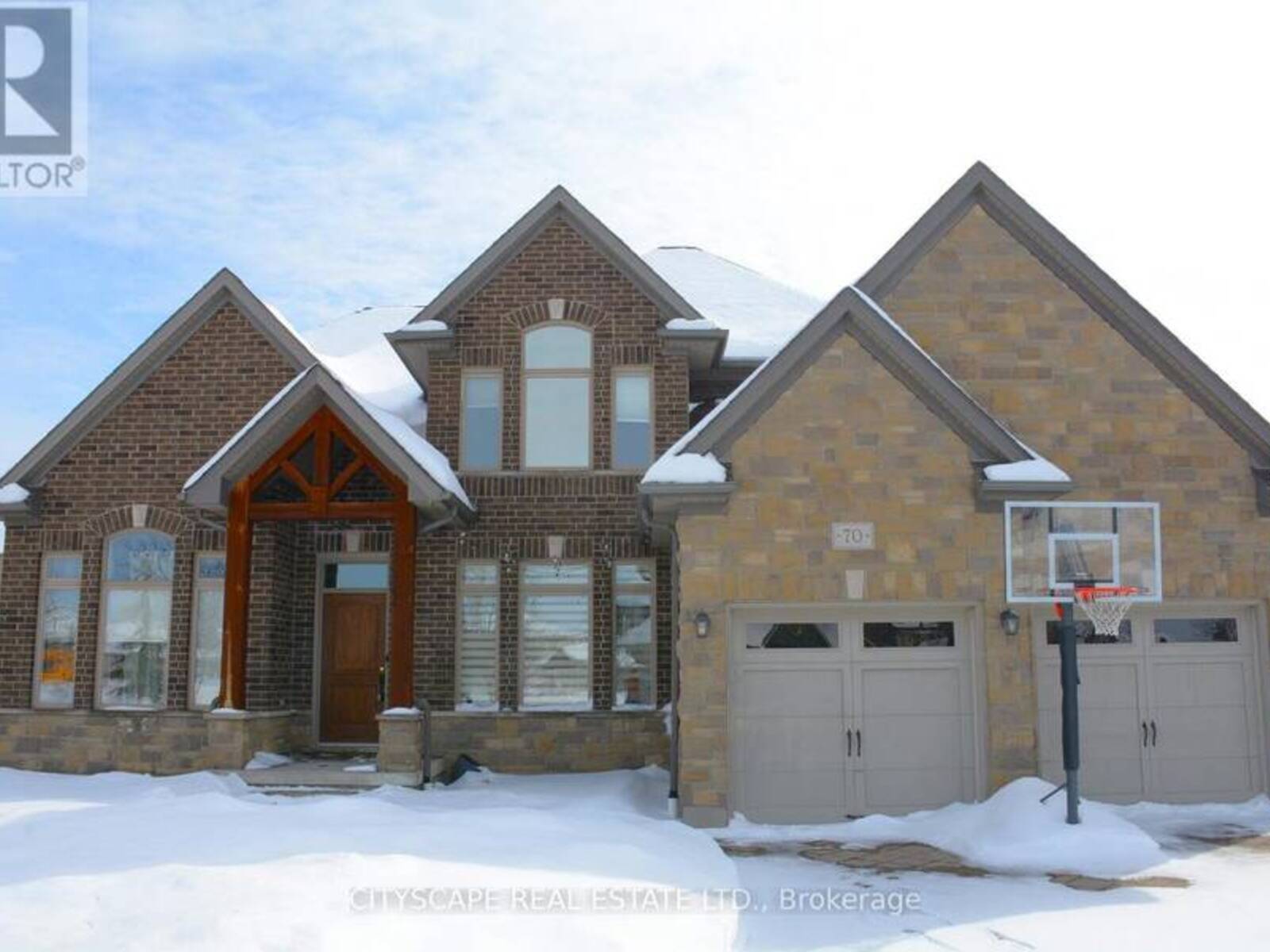 70 FIELDSTONE CRESCENT, Komoka, Ontario N0L 1R0