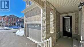 21 JOINER CIRCLE | Whitchurch-Stouffville Ontario | Slide Image Two