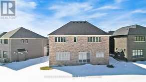 21 JOINER CIRCLE | Whitchurch-Stouffville Ontario | Slide Image Fifty