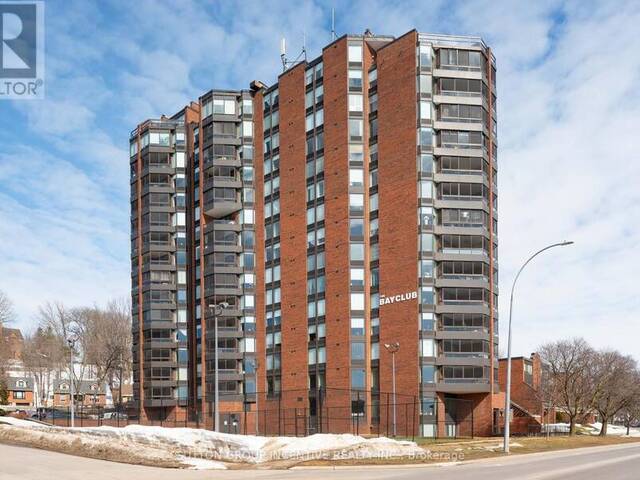 117 - 181 COLLIER STREET Barrie Ontario, L4M 5L6 - 1 Bedroom Condo For Sale