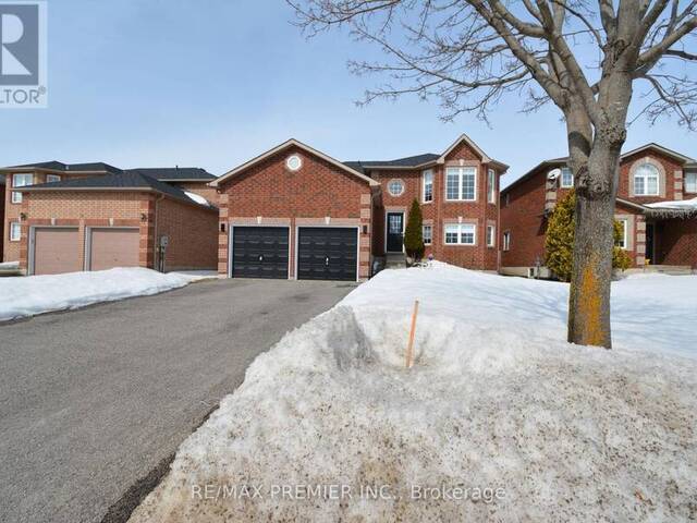 16 COMMONWEALTH ROAD Barrie Ontario, L4M 7J6 - 5 Bedrooms Home For Sale