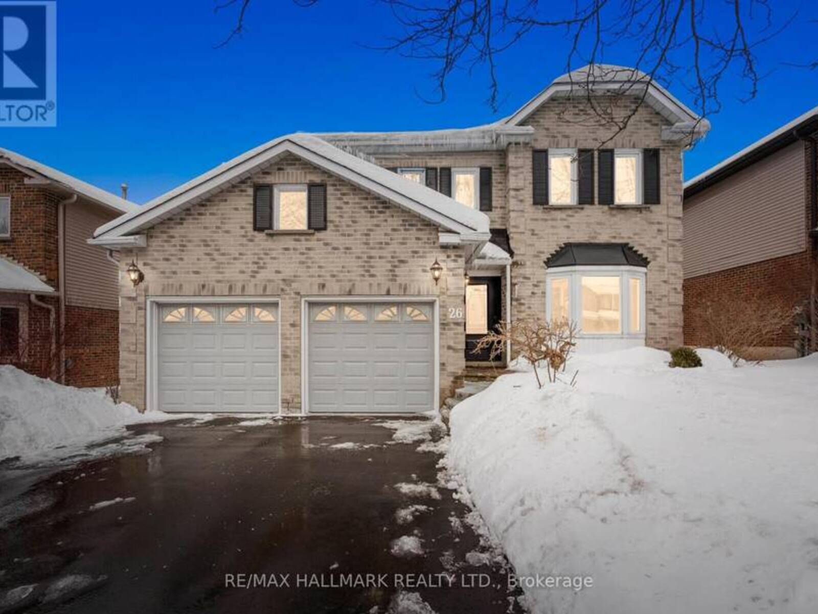 26 BUCHANAN CRESCENT, Aurora, Ontario L4G 5J9