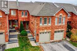 8 BAILEY COURT | Barrie Ontario | Slide Image One