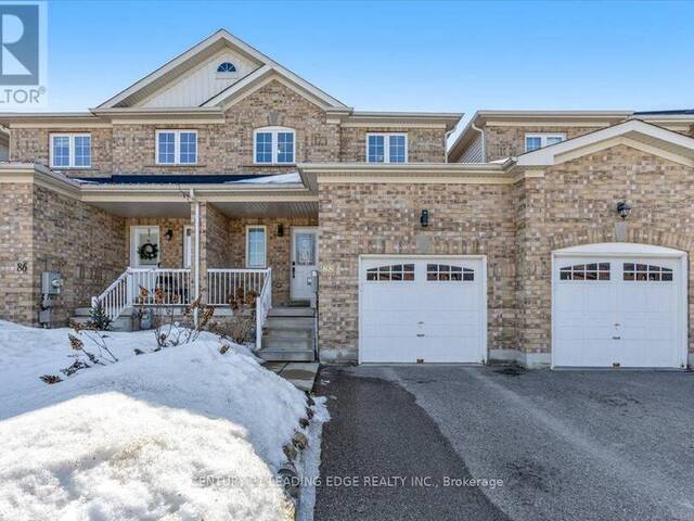 88 STONEMOUNT CRESCENT Angus Ontario, L3W 0E6 - 2 Bedrooms Home For Sale