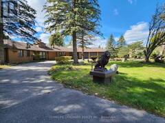 20 EXECUTIVE DRIVE Whitchurch-Stouffville Ontario, L4A 2C9