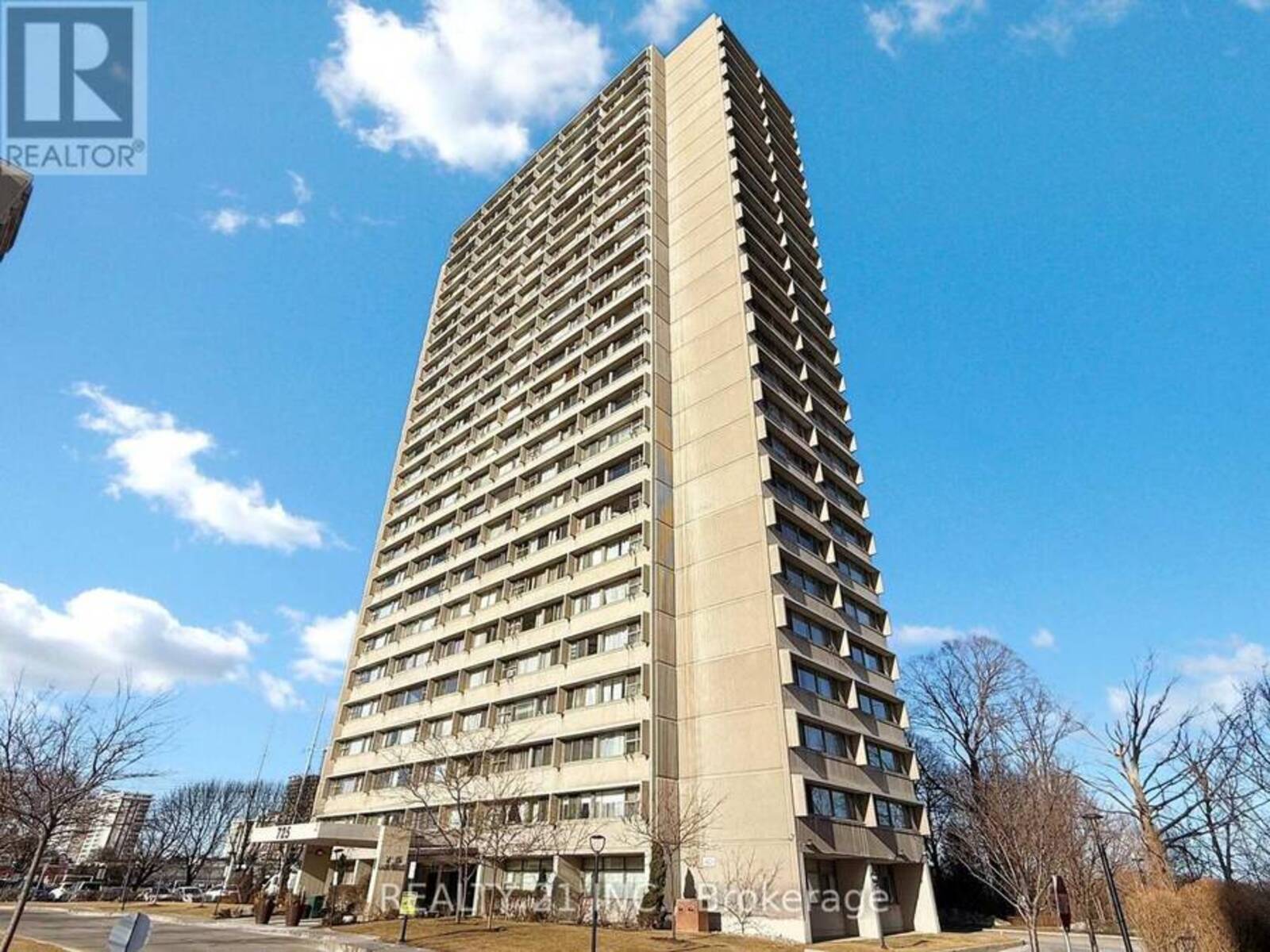 906 - 725 DONMILLS ROAD, Toronto, Ontario M3C 1S7