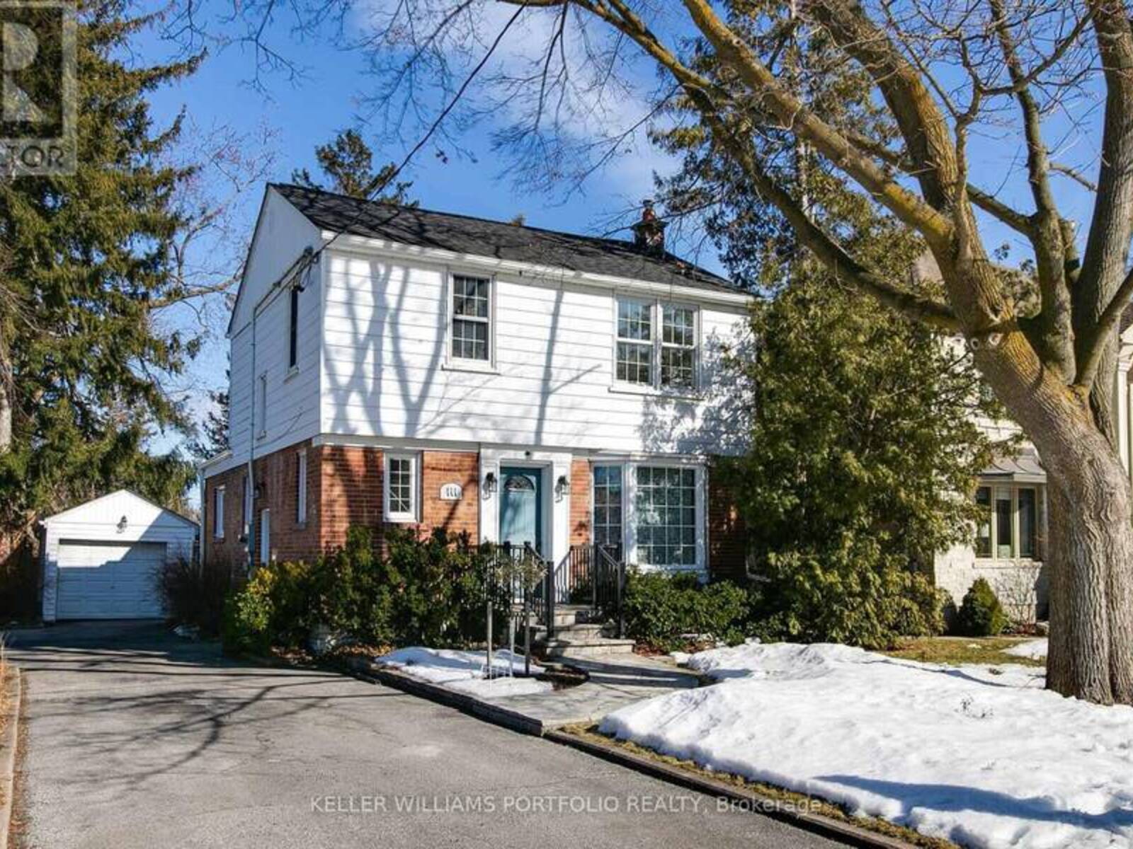 111 ASHBOURNE DRIVE, Toronto, Ontario M9B 4H6