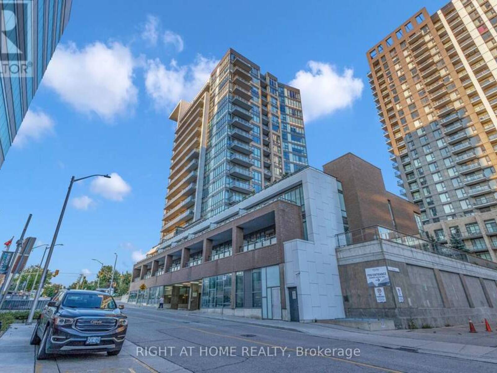 105 - 85 DUKE STREET W, Kitchener, Ontario N2H 0B7