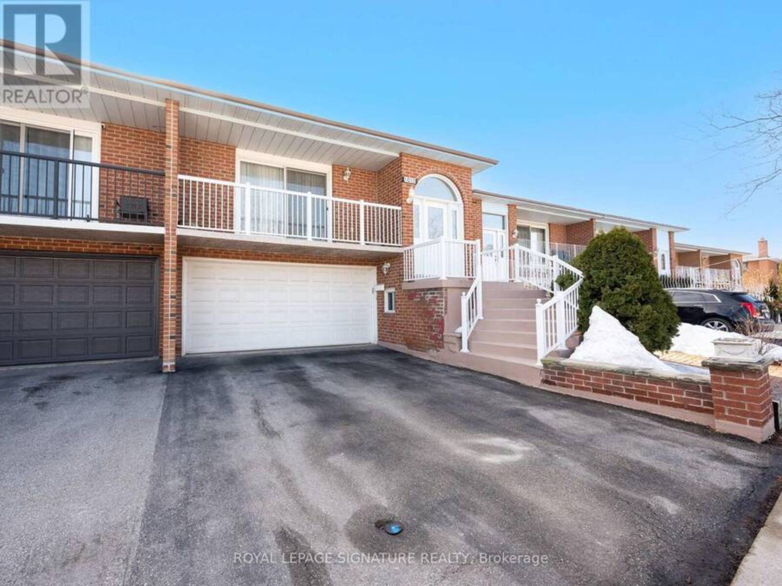 1010 MANNINGTON LANE, Mississauga, Ontario L4W 3Y1