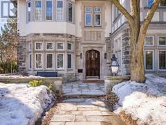 90 OLD FOREST HILL ROAD Toronto Ontario, M5P 2R5