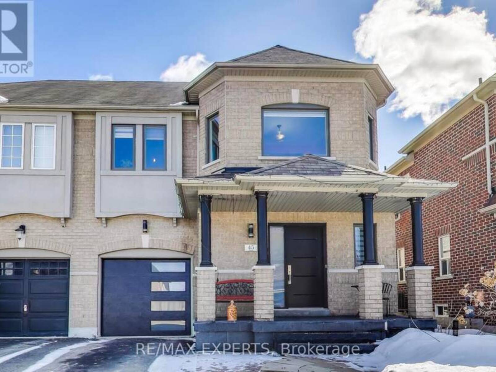 45 WALLWARK STREET, Aurora, Ontario L4G 0J2