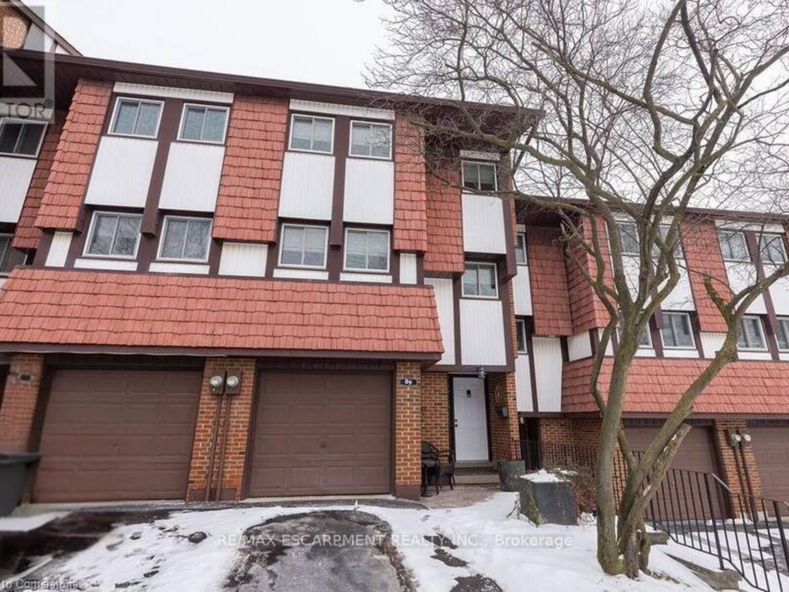 89 LARRAINE AVENUE, Dundas, Ontario L9H 6E6