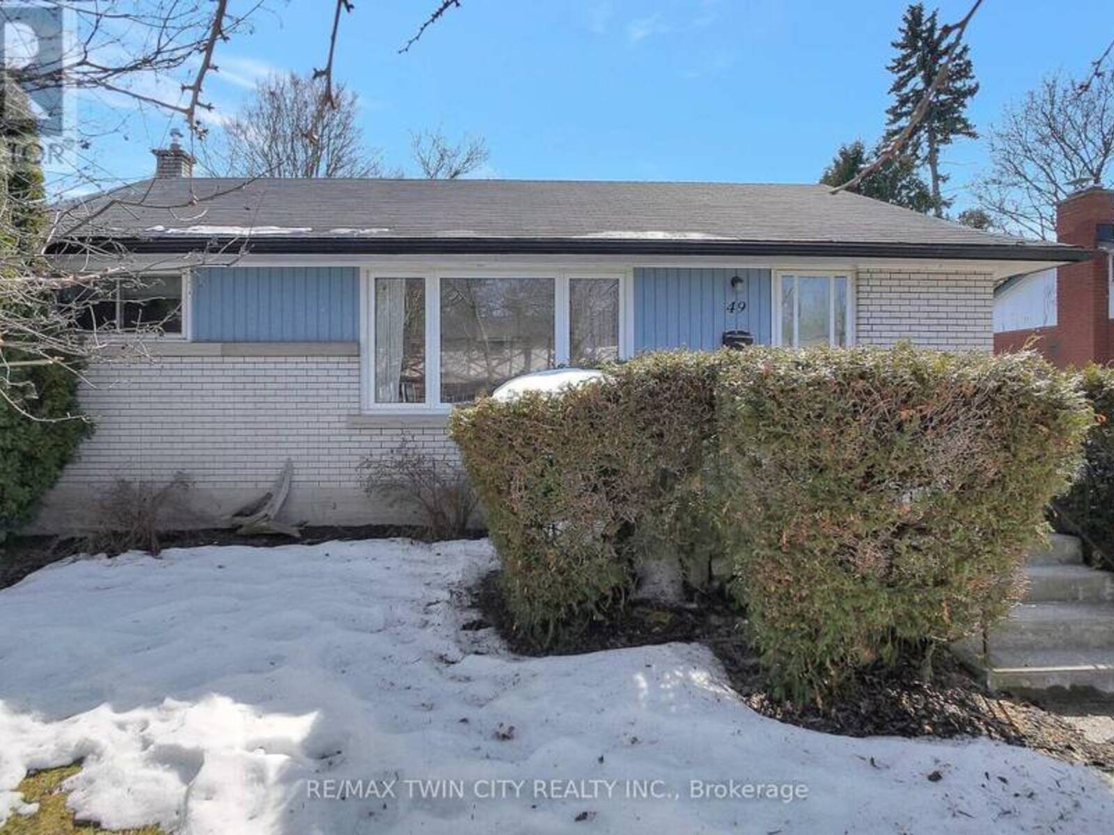 49 BALLANTYNE AVENUE, Cambridge, Ontario N1R 2R9