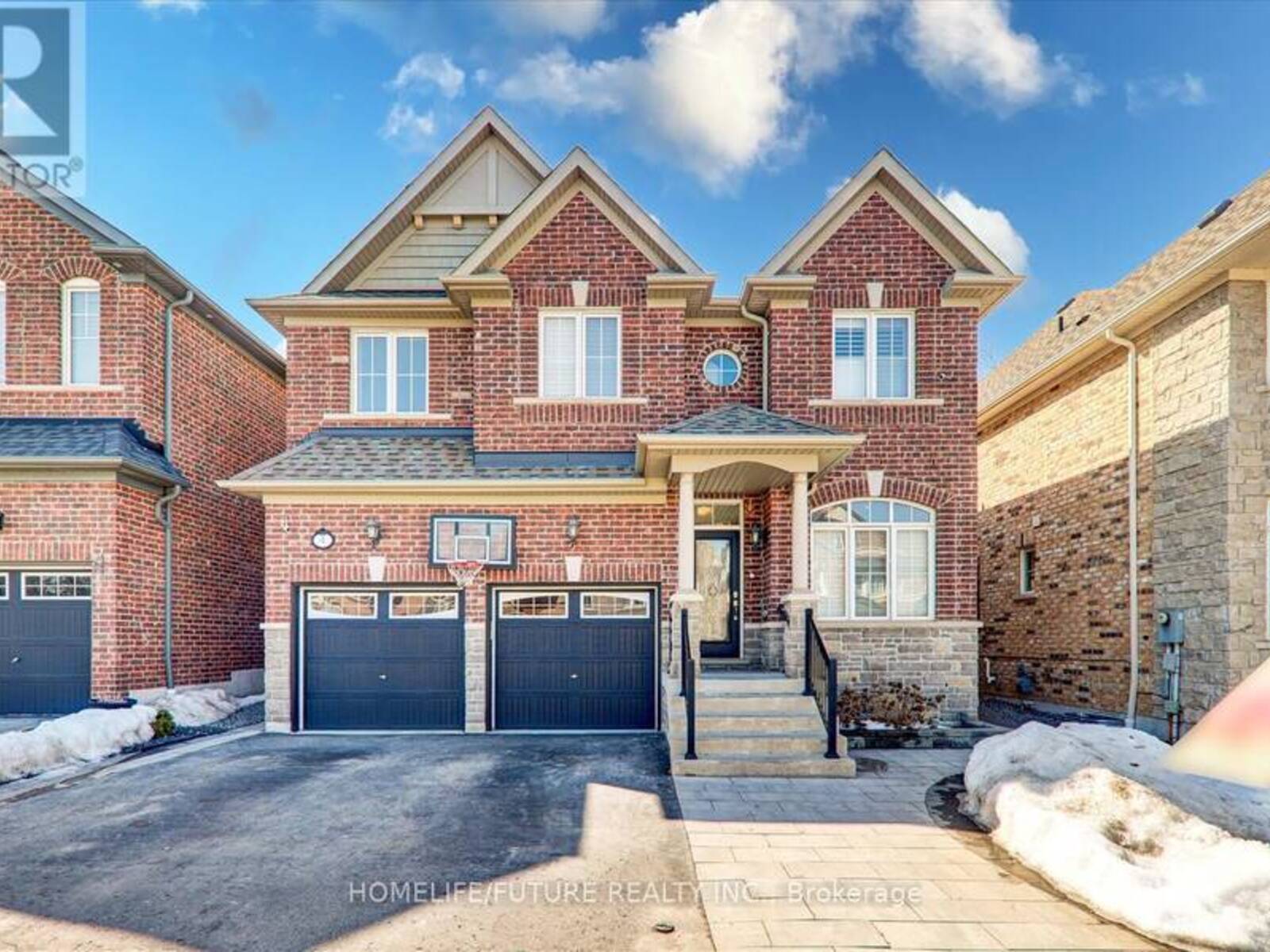 4 BIGNELL CRESCENT, Ajax, Ontario L1Z 0P7