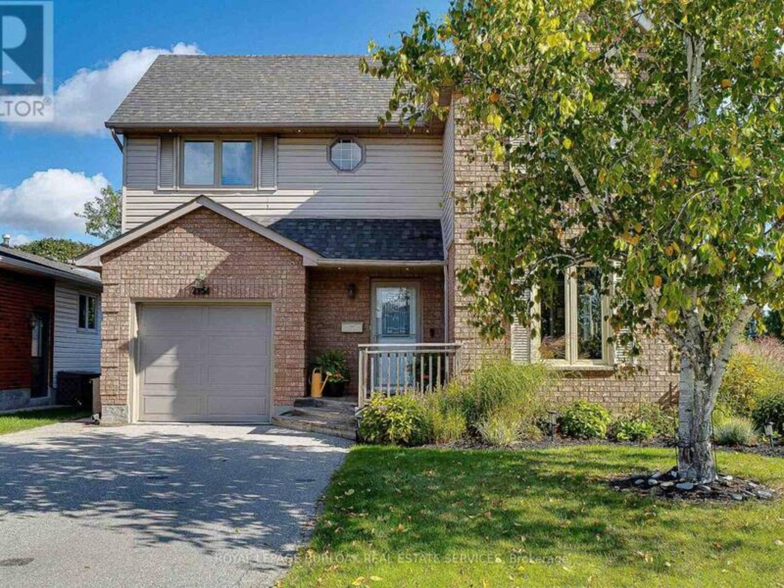 2154 SALMA CRESCENT, Burlington, Ontario L7M 3S7