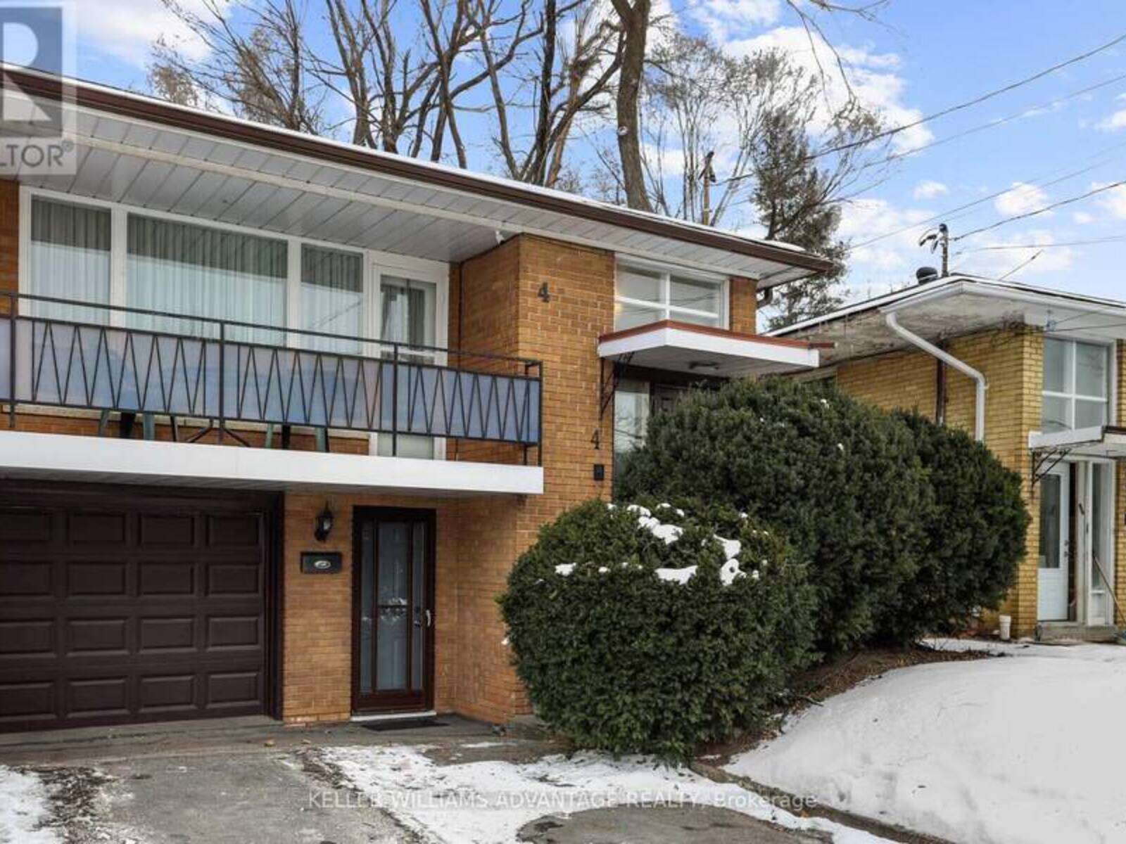 4 CARSCADDEN DRIVE, Toronto, Ontario M2R 2A7