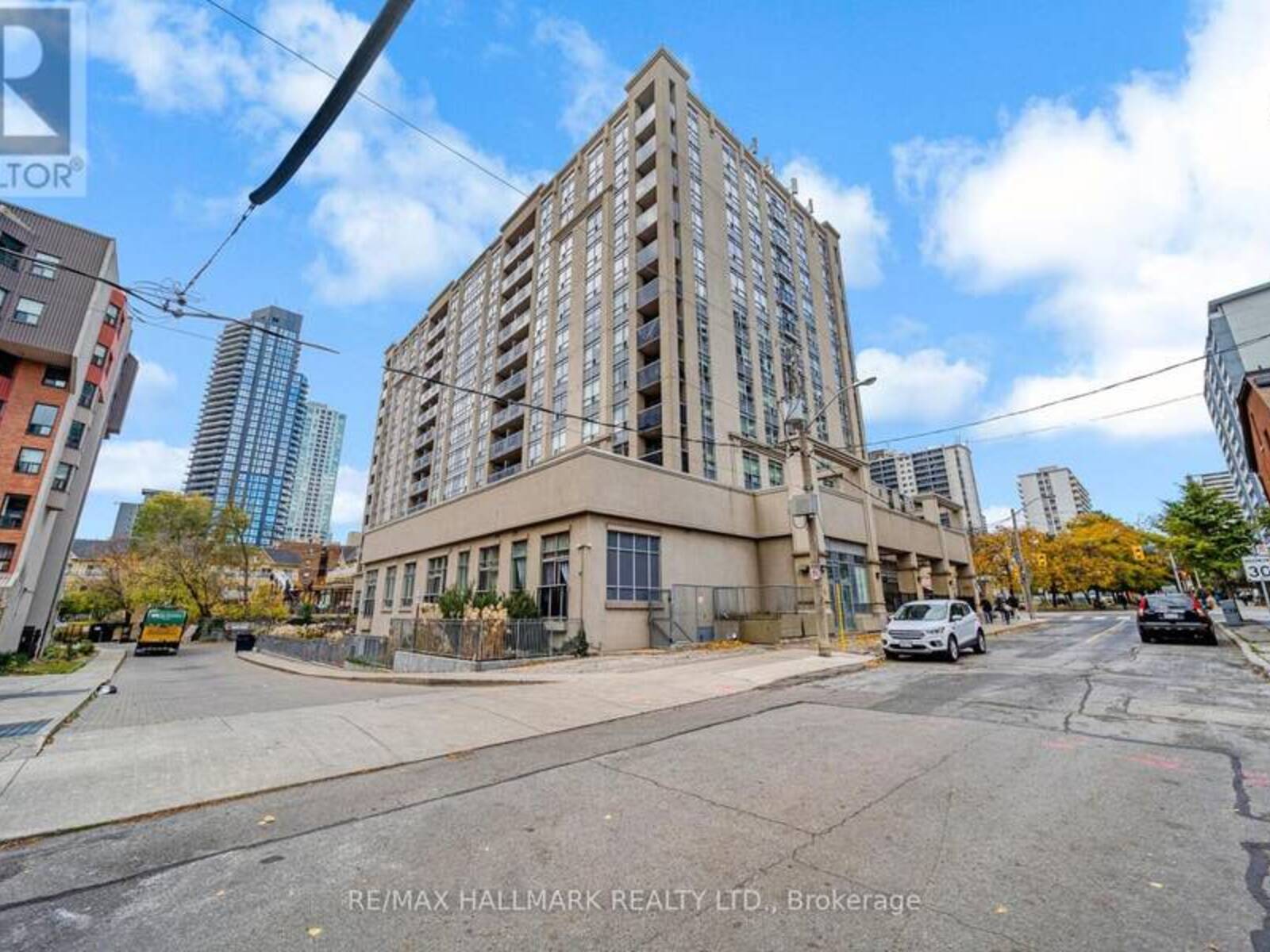 1002 - 225 WELLESLEY STREET E, Toronto, Ontario M4X 1X8