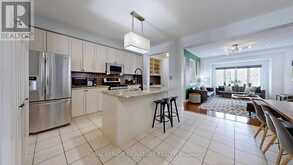 72 AUTUMN GLOW DRIVE | Markham Ontario | Slide Image Five