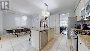 72 AUTUMN GLOW DRIVE | Markham Ontario | Slide Image Seven