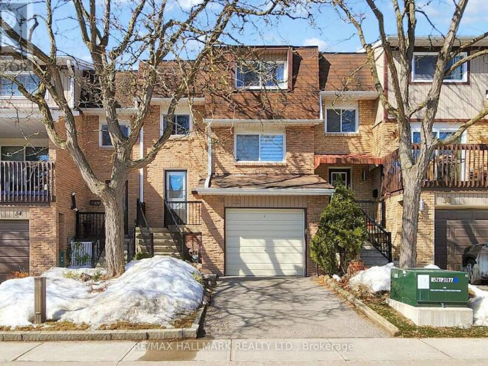 32 DUNKELD WAY, Markham, Ontario L3T 4Y9