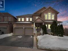 26 SAWSTON CIRCLE Brampton Ontario, L7A 2N8