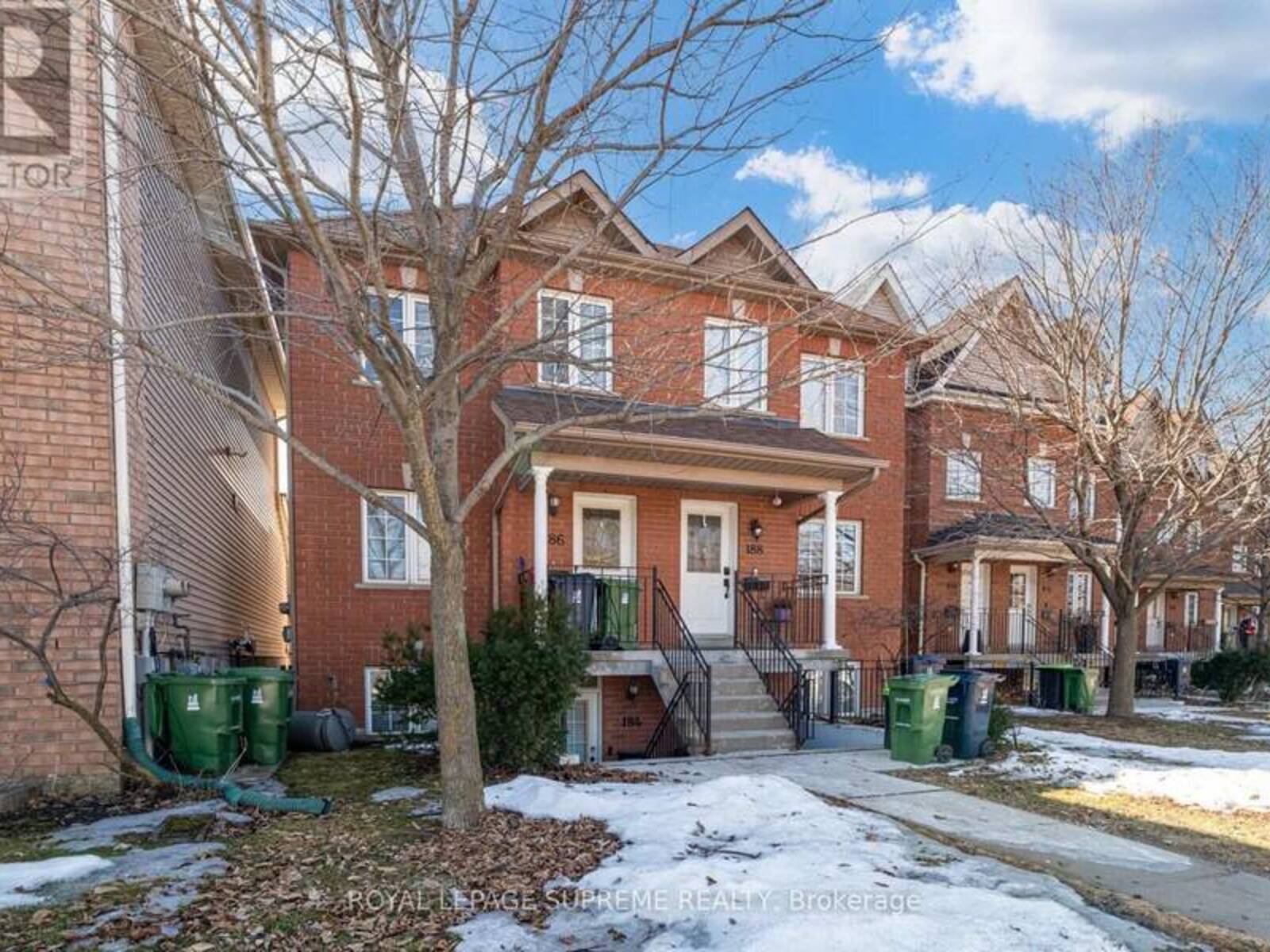 184 WILTSHIRE AVENUE, Toronto, Ontario M6N 5G2