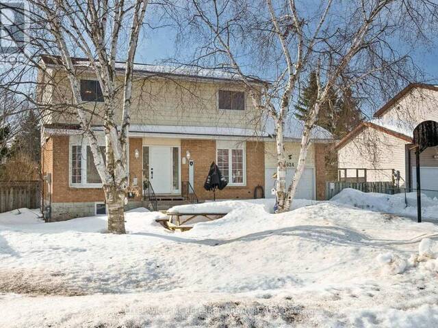 624 HIGHLAND CRESCENT Brock Ontario, L0K 1A0 - 3 Bedrooms Home For Sale